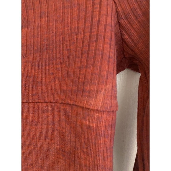 Urban Outfitters Ribbed Stretch Knit Top Square Neck Red Rust Size Large NWT - Picture 3 of 11